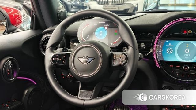 Mini Cooper S 2023 Черный из Кореи, фото 2