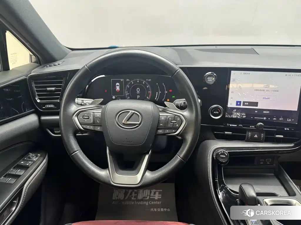 Lexus NX 2024 Silver/gray из Китая, фото 2
