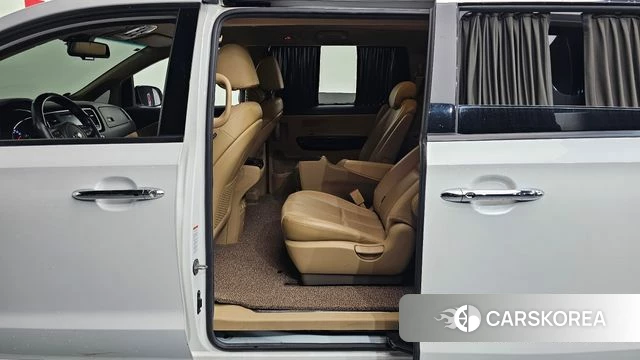 Kia The New Carnival 2019 Белый из Кореи, фото 2