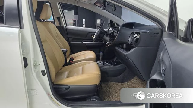Toyota Prius C 2019 Белый из Кореи, фото 2