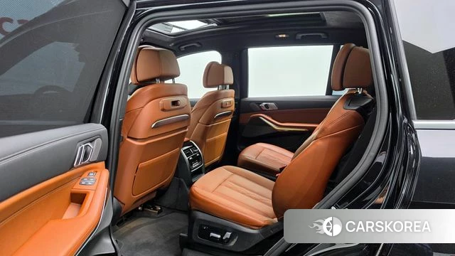 BMW X7 (G07) 2025 Черный из Кореи, фото 2