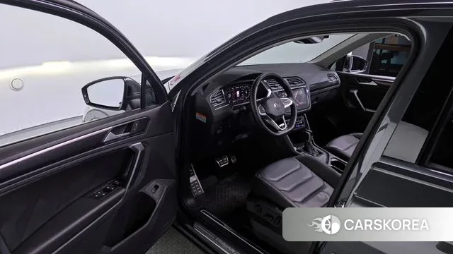 Volkswagen Tiguan second Generation 2021 Серый из Кореи, фото 2