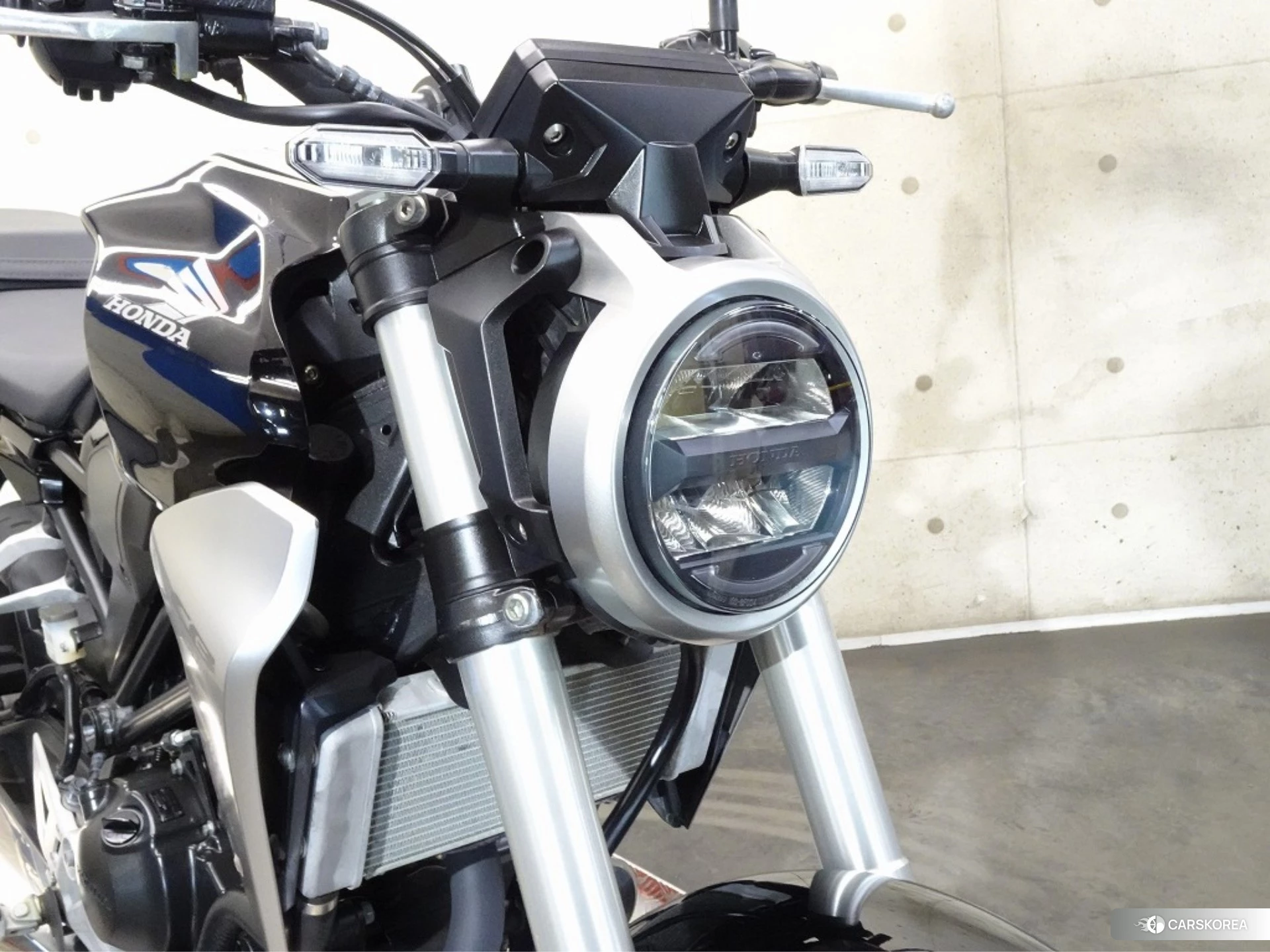 Проданный Honda CB250R id 4184912 из Японии, фото 2