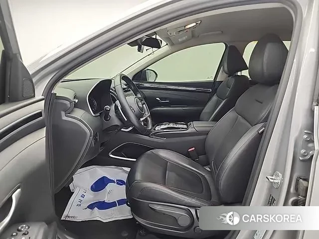 Hyundai Tucson (NX4) 2021 Серебристо-серый из Кореи, фото 2