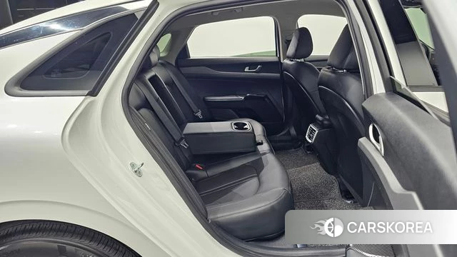 Kia The New K5 3rd generation 2025 Белый из Кореи, фото 2