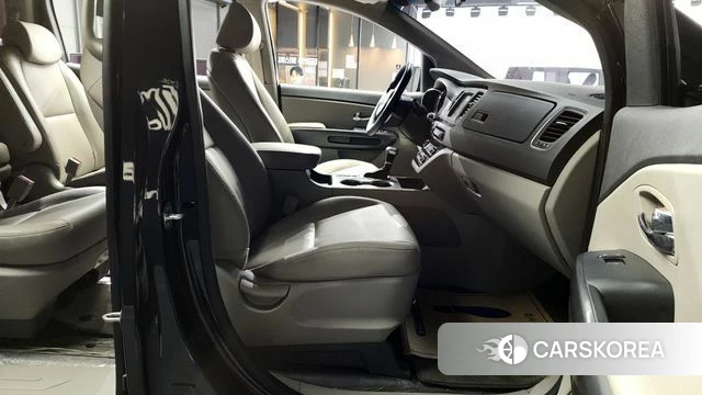 Kia The New Carnival 2020 Черный из Кореи, фото 2