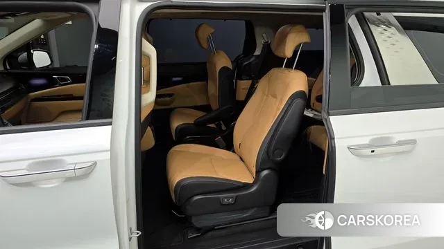 Kia Carnival 4th generation 2023 Белый из Кореи, фото 2