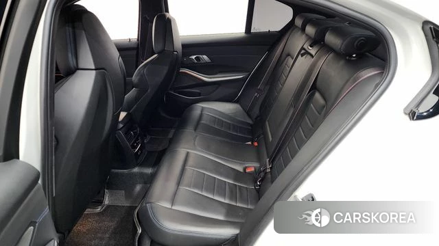 BMW 3 Series (G20) 2020 Белый из Кореи, фото 2