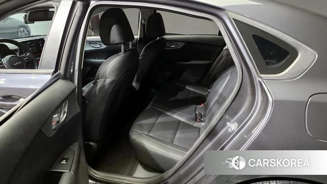 Kia The New K3 2nd generation 2021 Серый из Кореи, фото 2