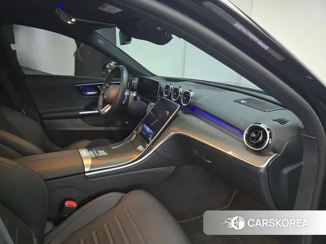 Mercedes-Benz C-Class W206 2024 Черный из Кореи, фото 2