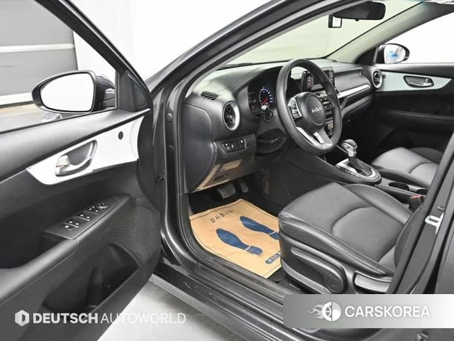 Kia The New K3 2nd generation 2022 Серый из Кореи, фото 2