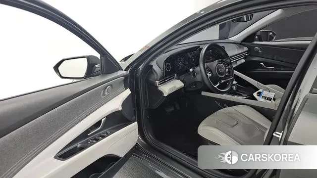 Hyundai Avante Hybrid (CN7) 2021 Серый из Кореи, фото 2