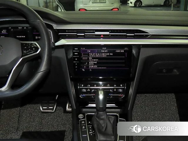 Volkswagen Arteon 2023 Черный из Кореи, фото 2