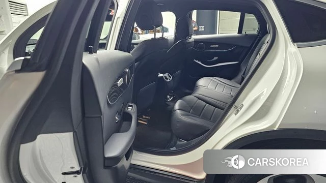 Mercedes-Benz GLC-Class X253 2019 Белый из Кореи, фото 2
