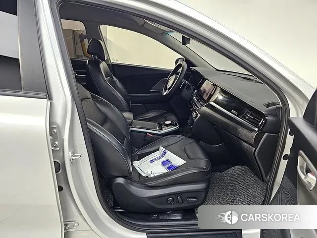 Kia Niro Plus 2023 Серебряный из Кореи, фото 2