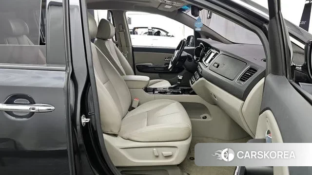 Kia The New Carnival 2018 Серый из Кореи, фото 2