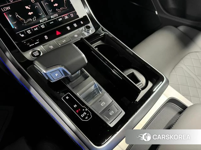 Audi Q8 (4M) 2026 Черный из Кореи, фото 2
