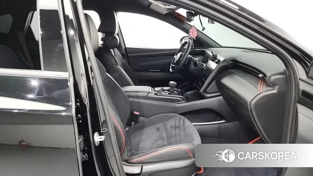 Hyundai Tucson (NX4) 2021 Черный из Кореи, фото 2