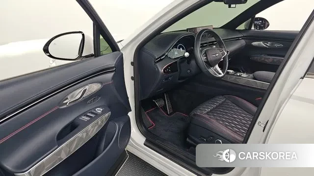 Genesis GV70 2022 Белый из Кореи, фото 2