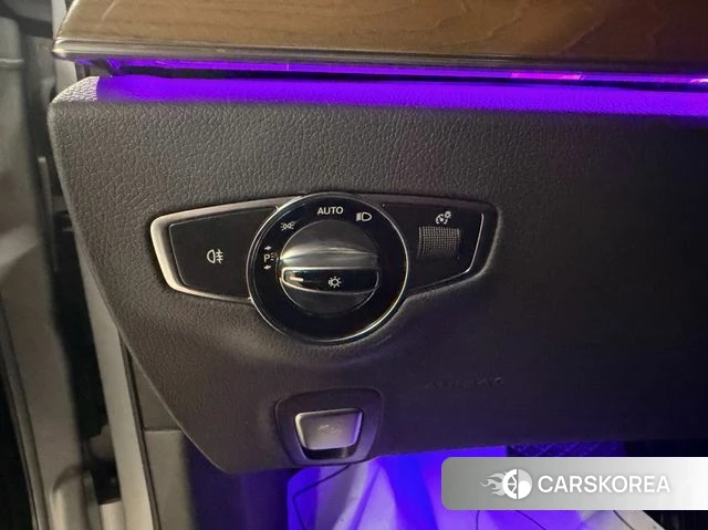 Mercedes-Benz E-Class W213 2021 Серый из Кореи, фото 2