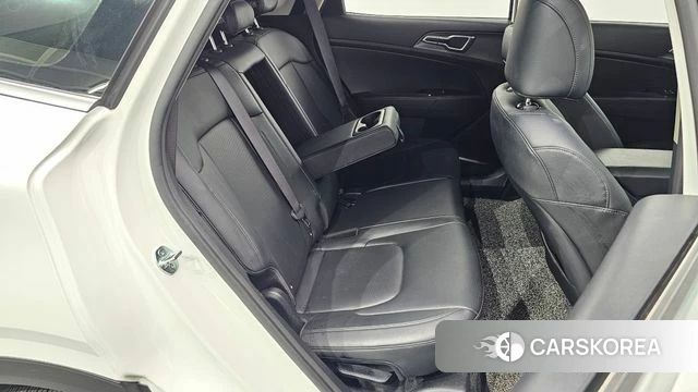 Kia Sportage 5th Generation 2023 Белый из Кореи, фото 2