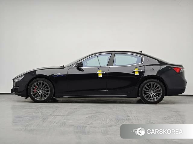Maserati Ghibli 2022 Черный из Китая, фото 2