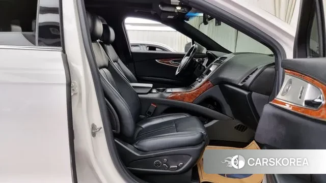 Lincoln Nautilus First generation 2019 Белый из Кореи, фото 2