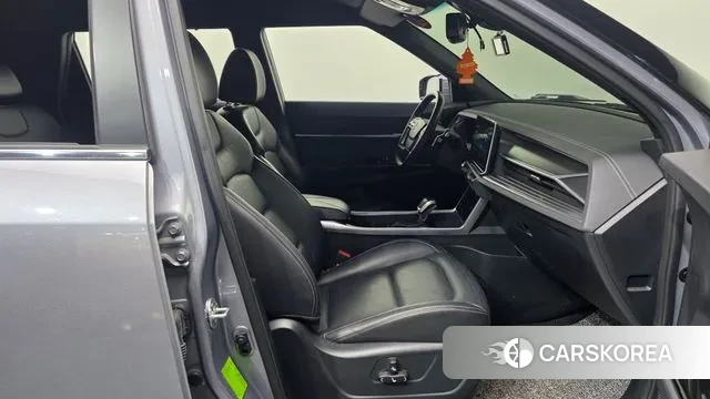 Ssangyong Torres 2022 Серебристо-серый из Кореи, фото 2