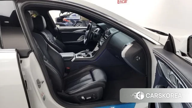 BMW 8 Series (G15) 2021 Белый из Кореи, фото 2