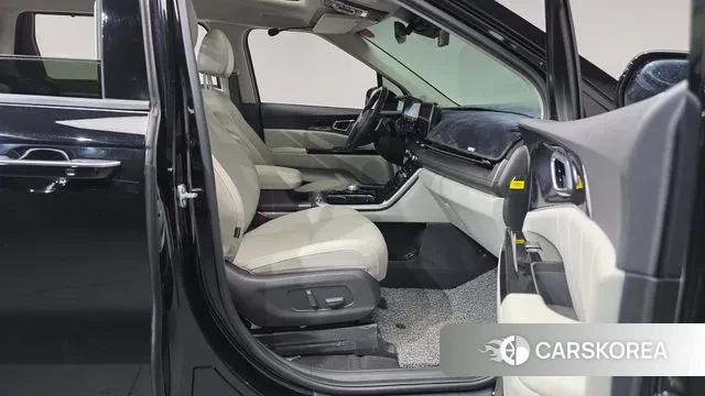 Kia Carnival 4th generation 2023 Черный из Кореи, фото 2