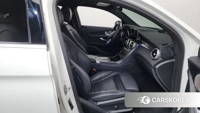 Mercedes-Benz GLC-Class X253 2021 Белый из Кореи, фото 2