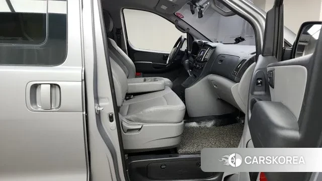 Hyundai The New Grand Starex 2020 Серебряный из Кореи, фото 2