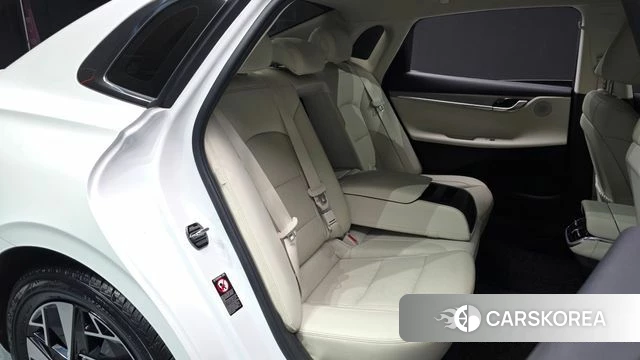 Hyundai The New Grandeur IG Hybrid 2022 Белый из Кореи, фото 2