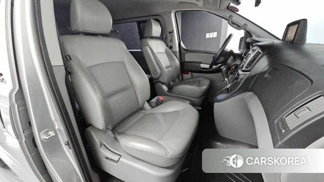 Hyundai The New Grand Starex 2019 Серебристо-серый из Кореи, фото 2