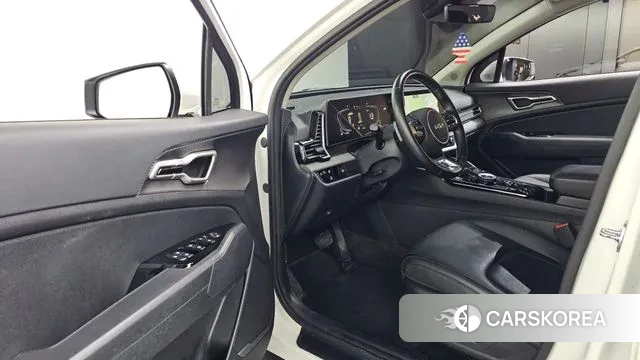 Kia Sportage 5th Generation Hybrid 2024 Белый из Кореи, фото 2