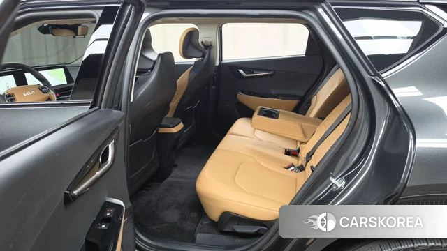 Kia EV6 2023 Серый из Кореи, фото 2