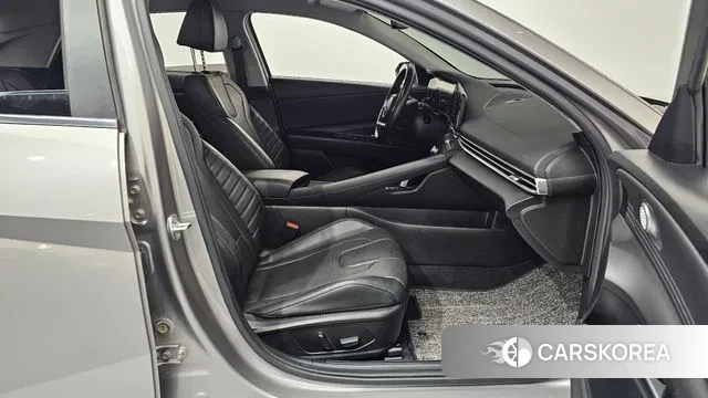 Hyundai Avante (CN7) 2023 Серебряный из Кореи, фото 2