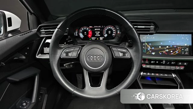 Audi A3 (8Y) 2023 Белый из Кореи, фото 2