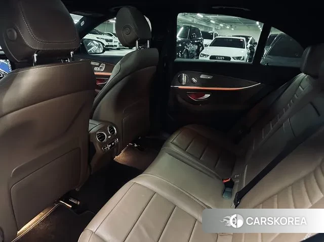 Mercedes-Benz E-Class W213 2021 Серый из Кореи, фото 2