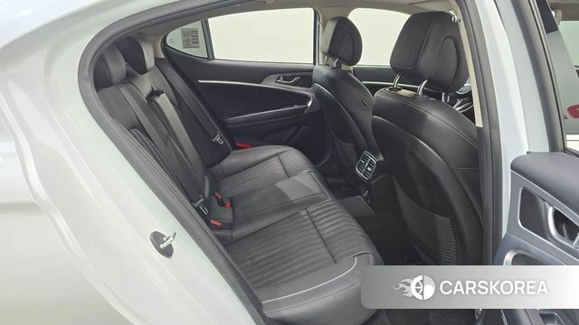 Genesis The New G70 2021 Белый из Кореи, фото 2