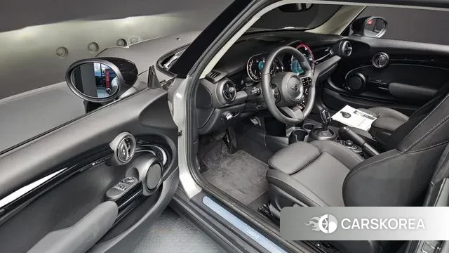 Mini Cooper 2023 Серебристо-серый из Кореи, фото 2