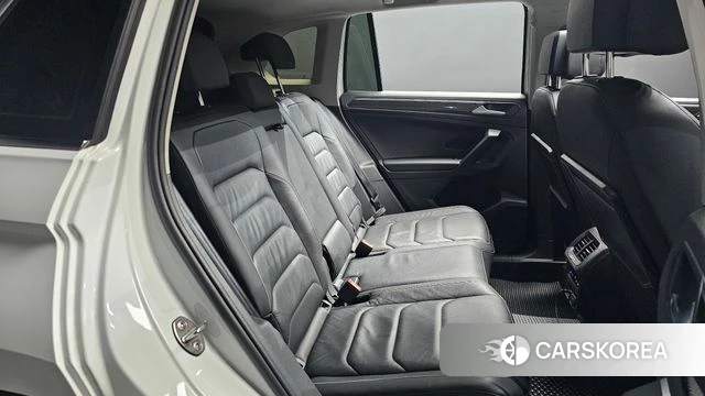 Volkswagen Tiguan second Generation 2019 Белый из Кореи, фото 2