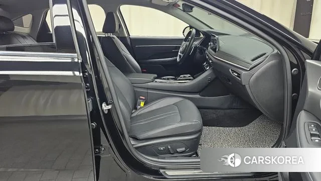 Hyundai Sonata (DN8) 2021 Черный из Кореи, фото 2