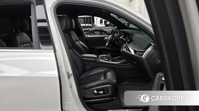 BMW X7 (G07) 2021 Белый из Кореи, фото 2