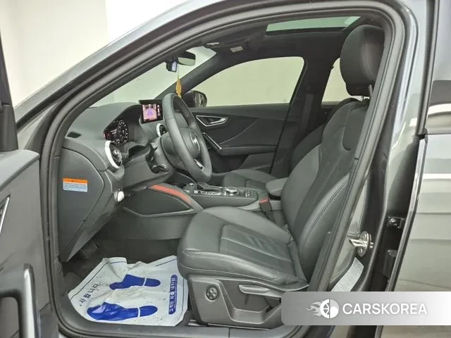 Audi Q2 2023 Серый из Кореи, фото 2