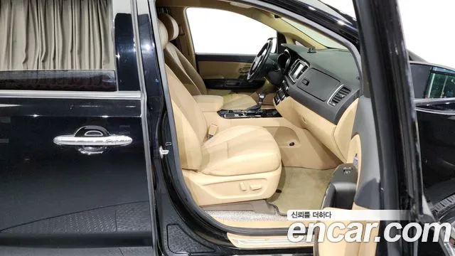 Kia The New Carnival 2019 Черный из Кореи, фото 2