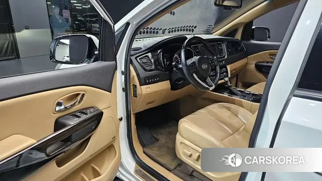 Kia The New Carnival 2018 Белый из Кореи, фото 2