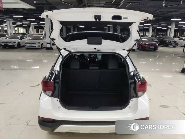 Toyota YARIS L Zhixuan 2022 Белый из Китая, фото 2