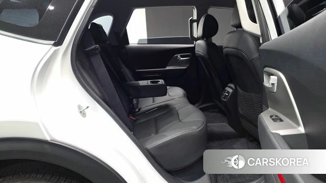 Kia Niro Plus 2023 Белый из Кореи, фото 2