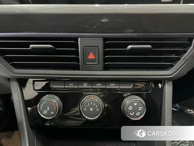 Volkswagen Bora 2022 Белый из Китая, фото 2